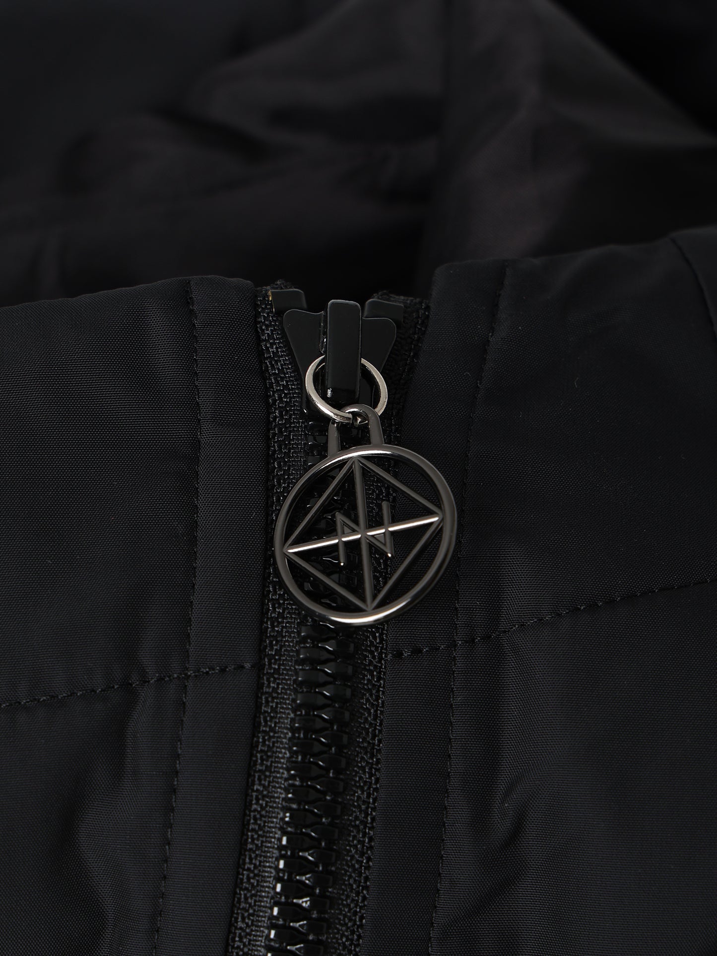 GLASSY NYLON DIAGONAL ZIP HOODED JACKET