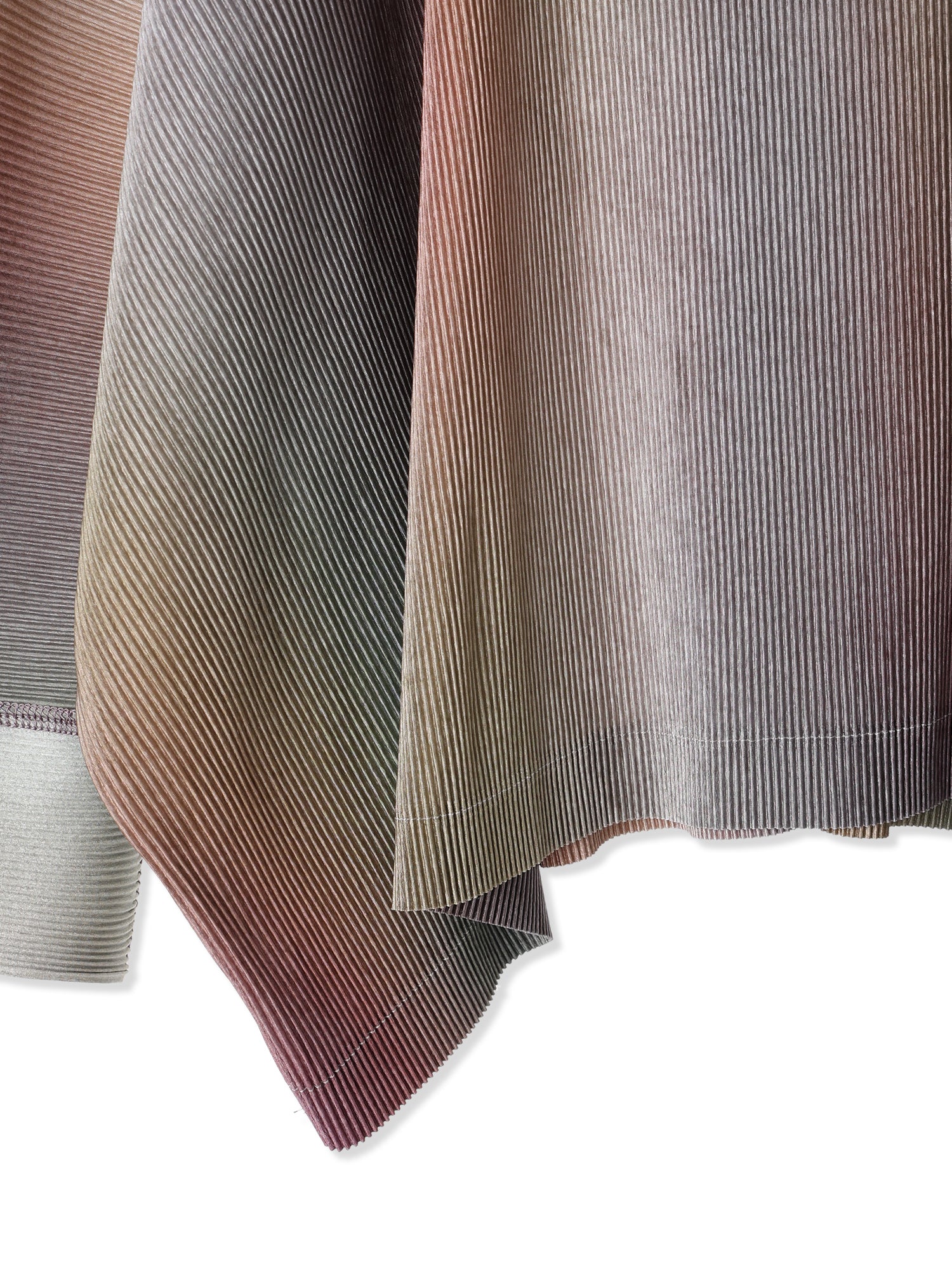SILKY PLEATS PRINTED OVERSIZED TSHIRT