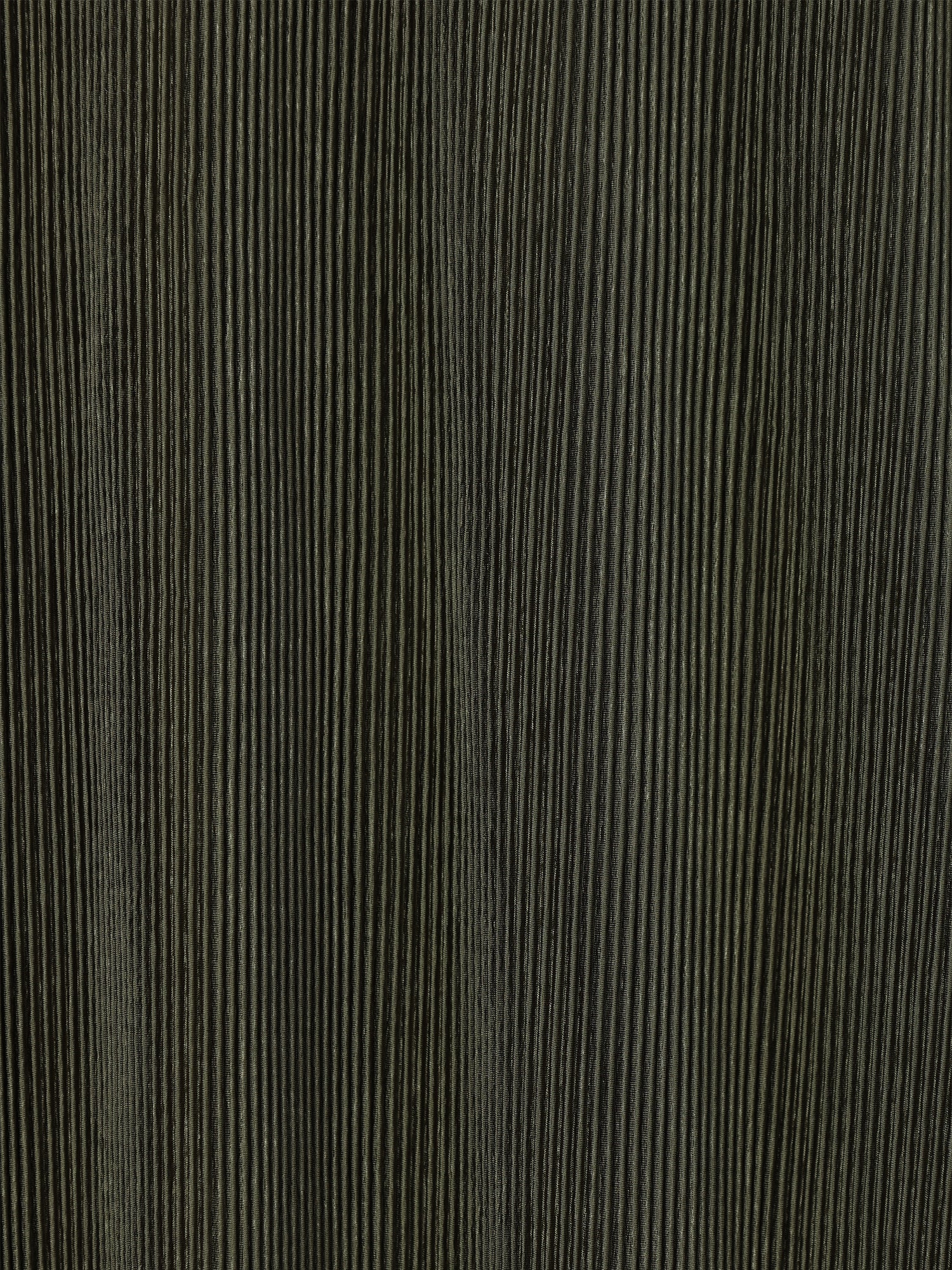SILKY PLEATS SLEEVELESS DRESS