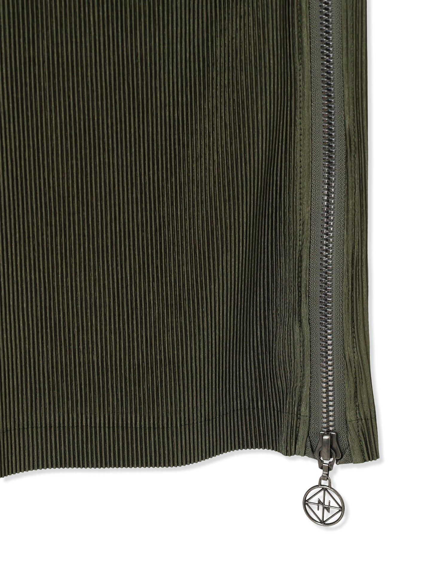 SILKY PLEATS SLEEVELESS DRESS