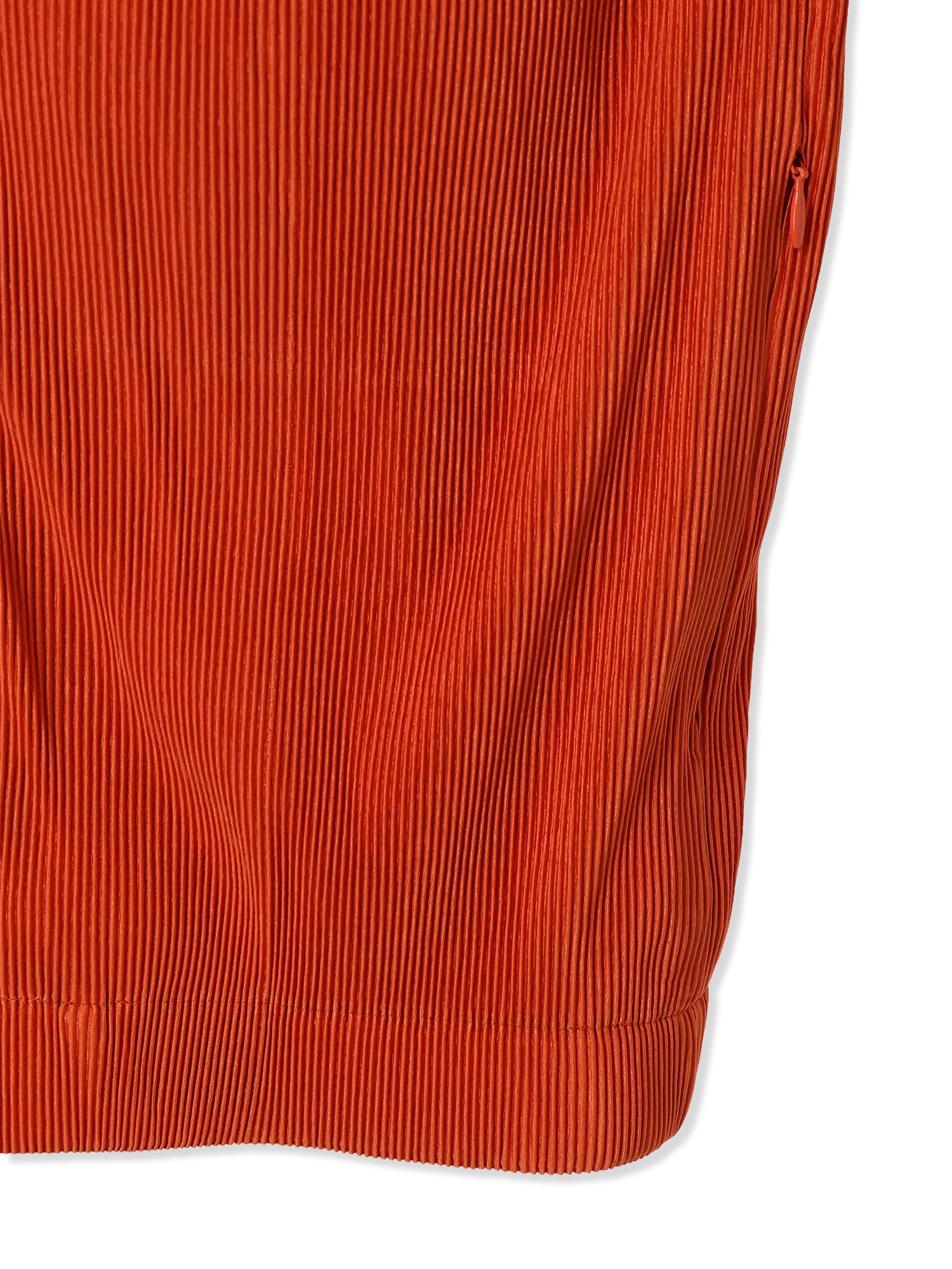 SILKY PLEATS HOODIE