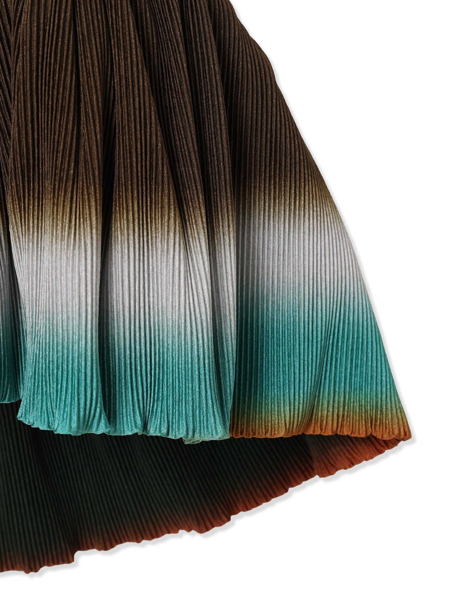 SILKY PLEATS PRINTED CAMISOLE TOP